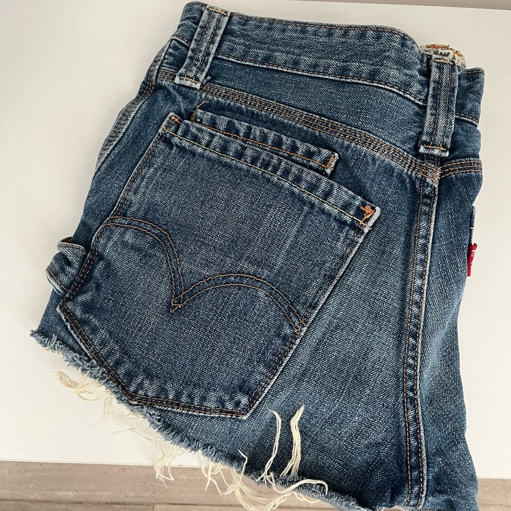 Levi’s Denim Cutoff Shorts Size 4